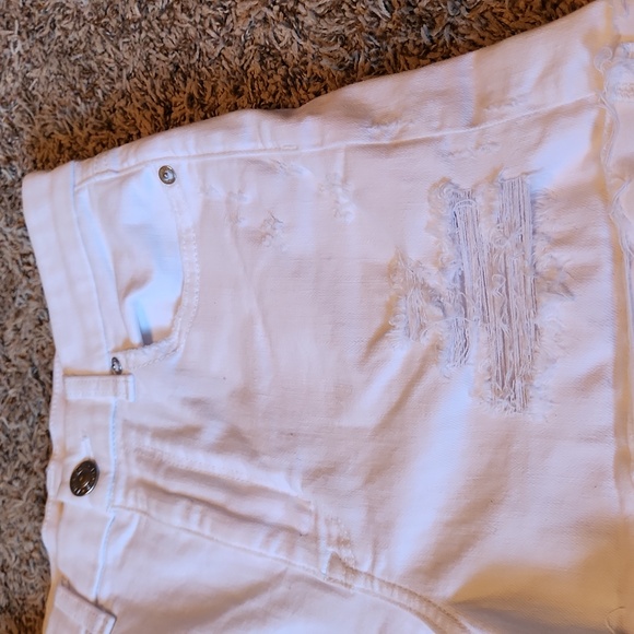 American Eagle Super Stretch Curvy Hi-Rise Shortie - Picture 3 of 8